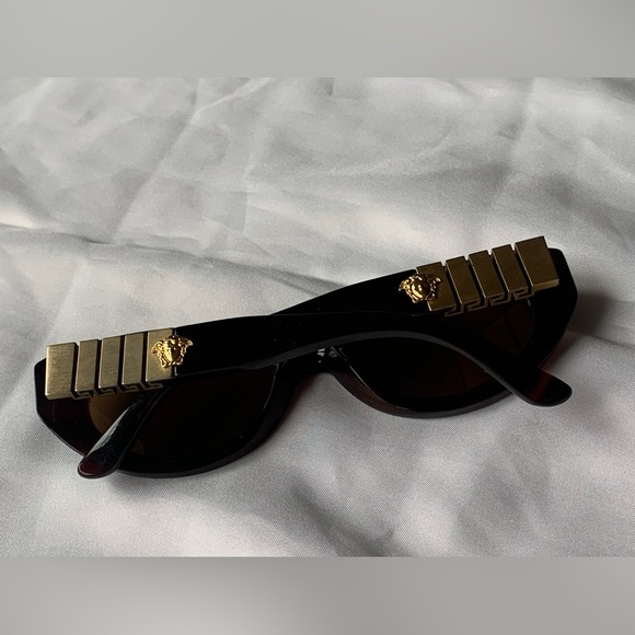 Versace sunglasses - Picture 12 of 16